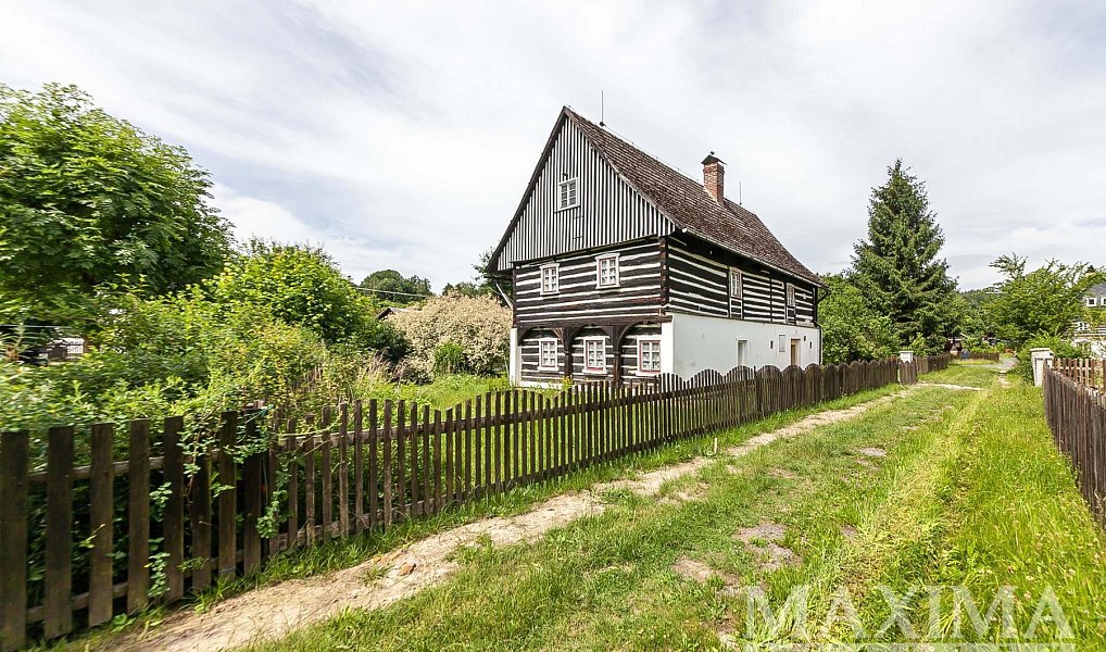 Prodej domu 139 m² s pozemkem 915 m², Velenice – náhled fotky 2