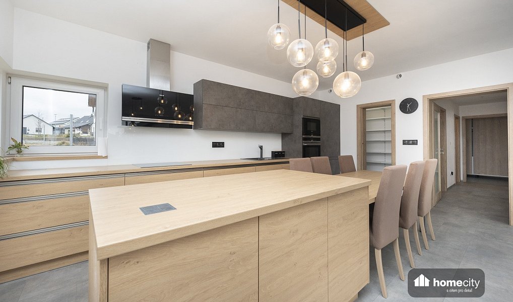 Pronájem domu 139 m² s pozemkem 594 m², Hlinsko – náhled fotky 2