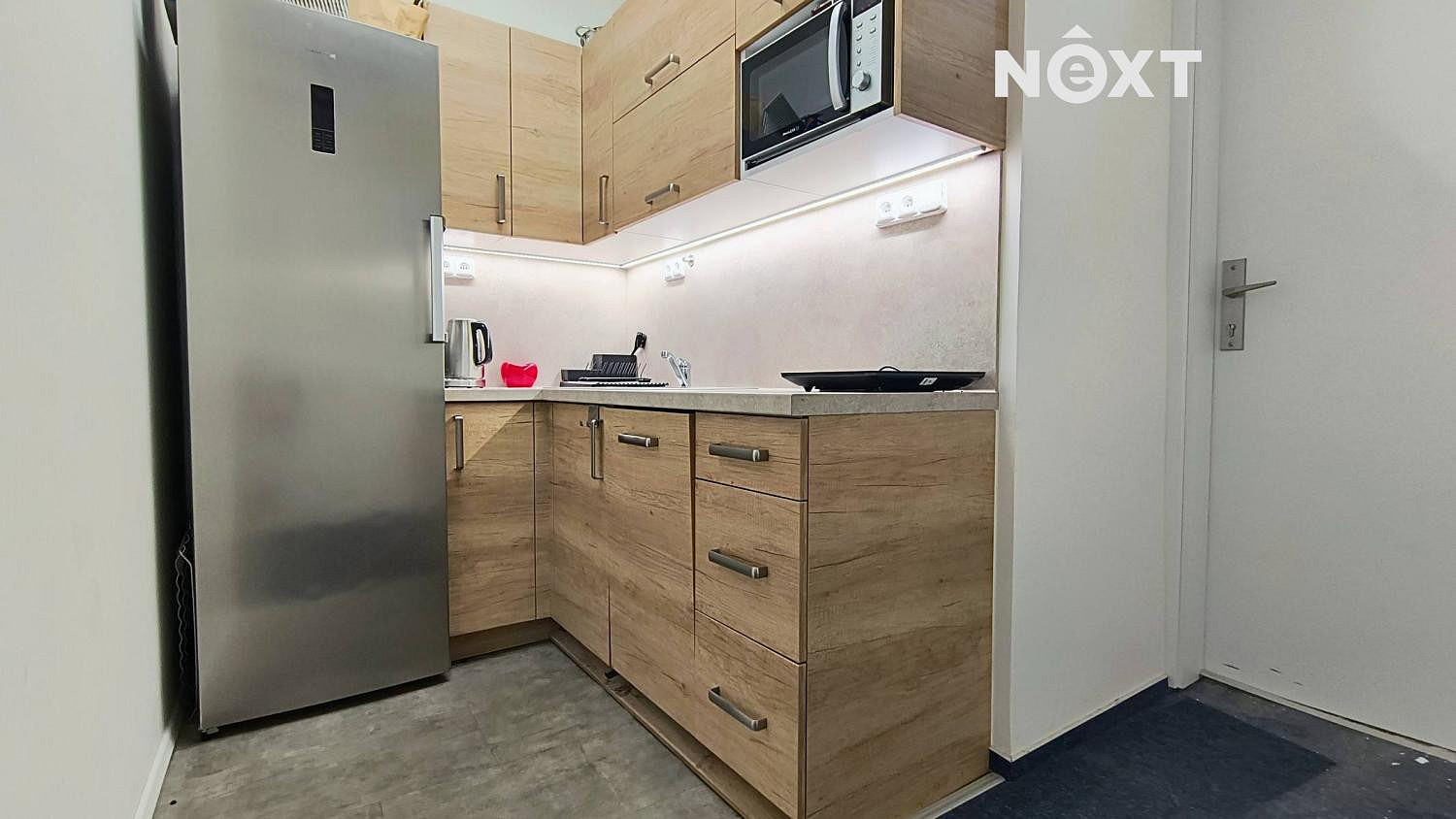 Pronájem obchodních prostor 80 m² — photo 4