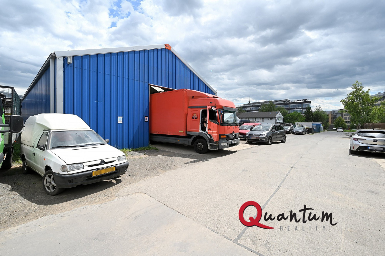 Pronájem skladovacích prostor 384 m²