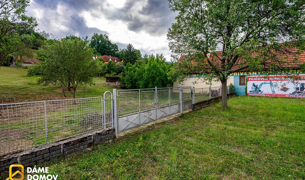 Prodej stavebního pozemku 1 376 m², Jestřabí – náhled fotky 4