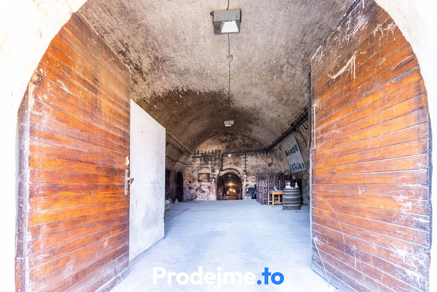 Prodej vinného sklepa 478 m2, nový šaldorf-sedlešovice — photo 2