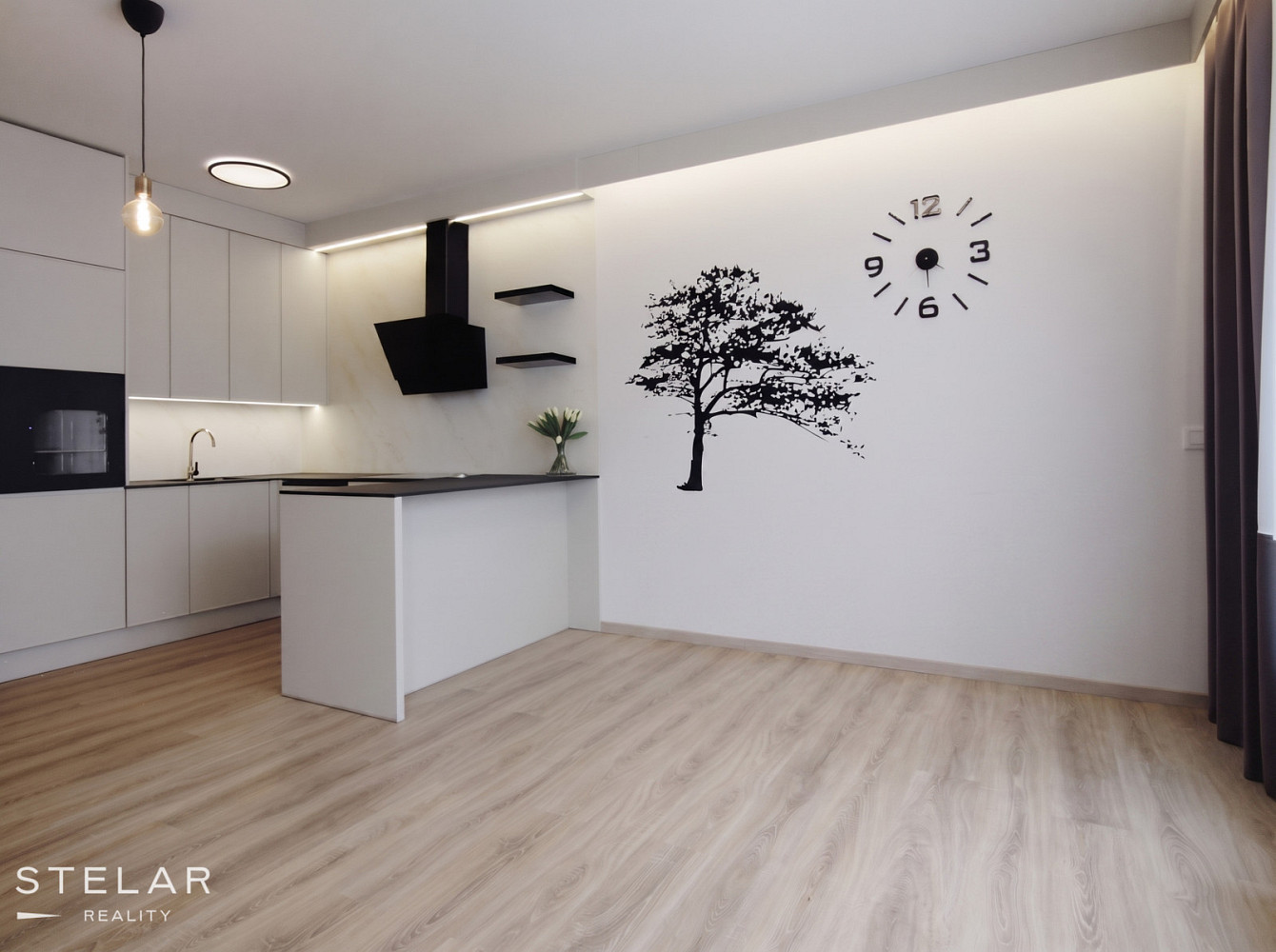 Pronájem bytu 2+kk 51 m² – fotografie 2