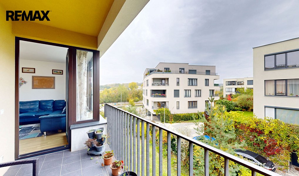 Prodej bytu 3+kk 68 m², Praha – náhled fotky 2