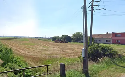 Prodej stavebního pozemku 6 779 m², Bělušice, okres Kolín