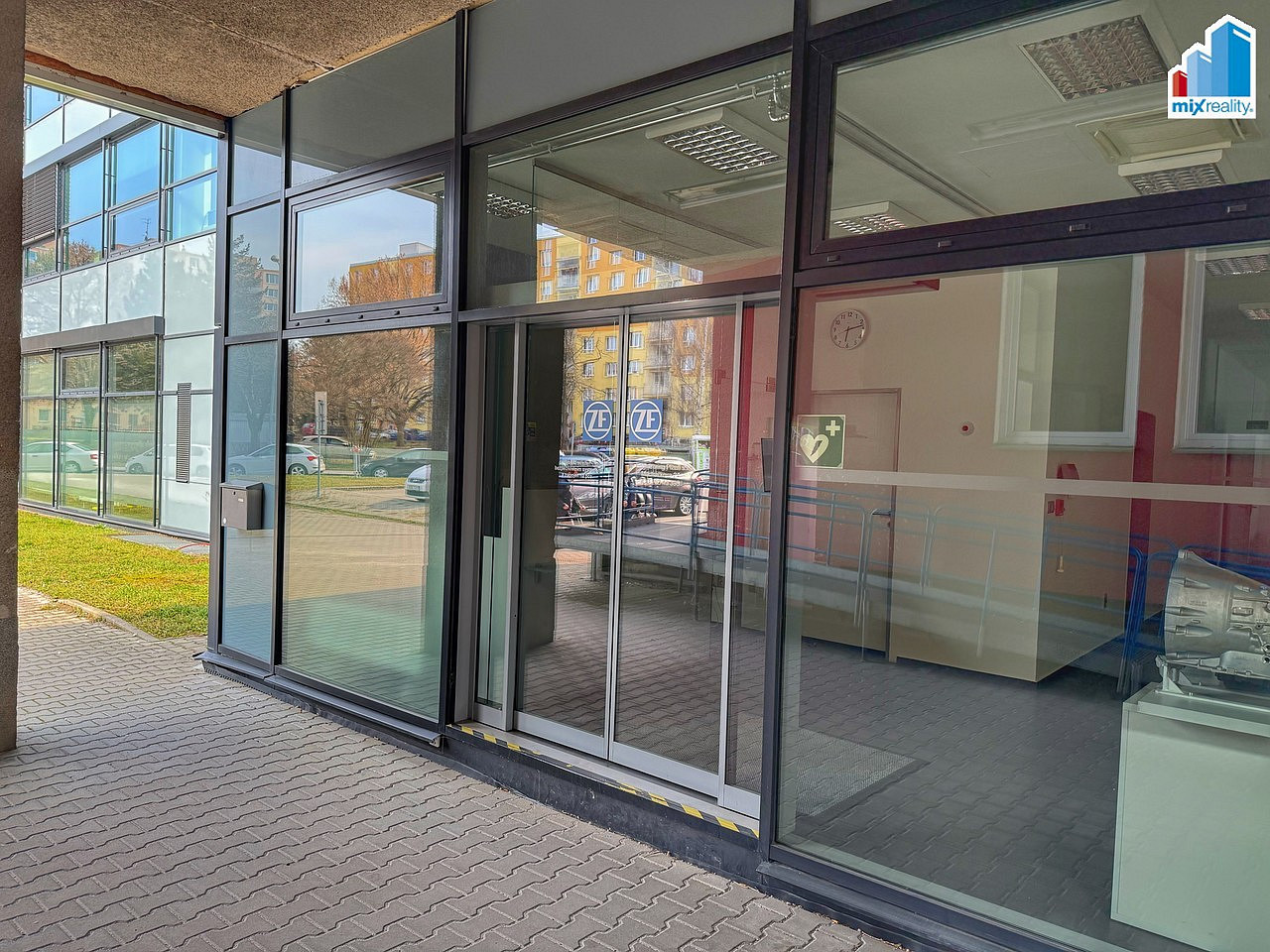 Pronájem kanceláře 2 000 m² — photo 5