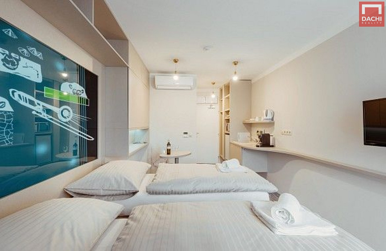 Pronájem bytu 1+kk 21 m² – fotografie 3