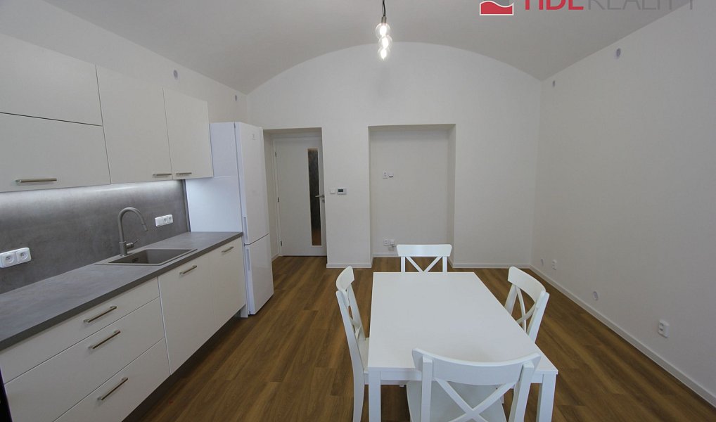 Pronájem bytu 2+kk 50 m², Praha – náhled fotky 5