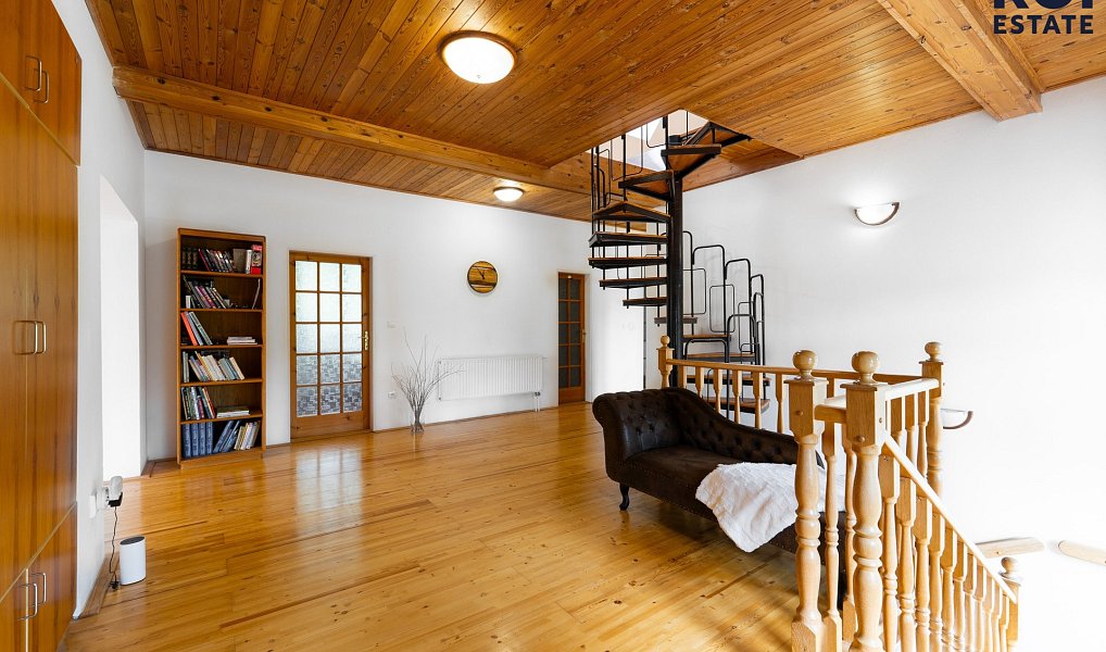 Prodej domu 385 m² s pozemkem 3 509 m², Ochoz u Brna – náhled fotky 23