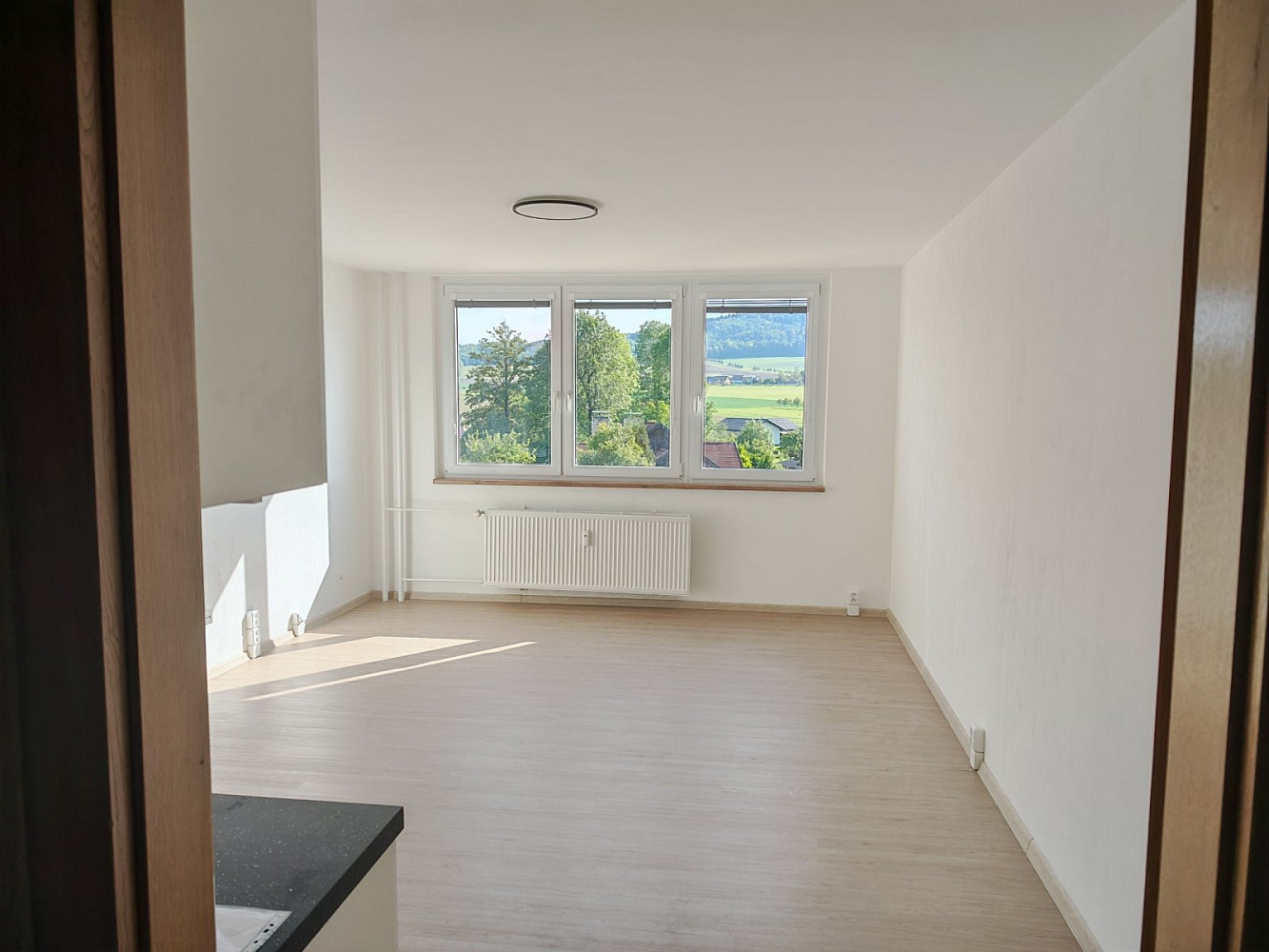 Pronájem bytu 1+kk 28 m² – fotografie 2