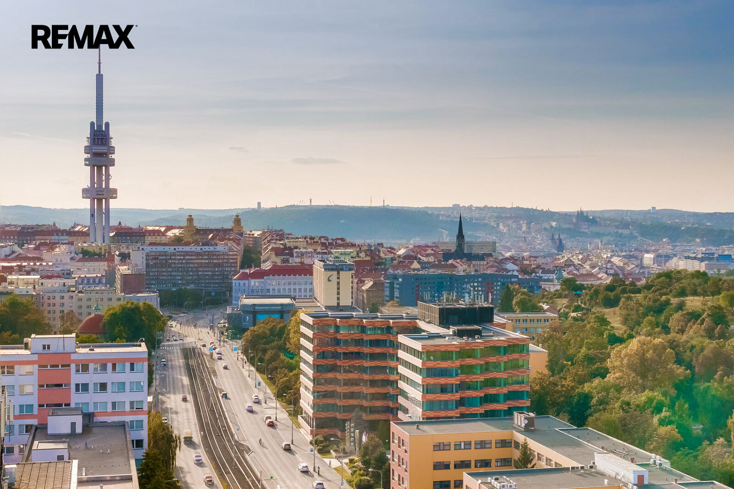 Pronájem bytu 2+kk 71 m² – fotografie 3