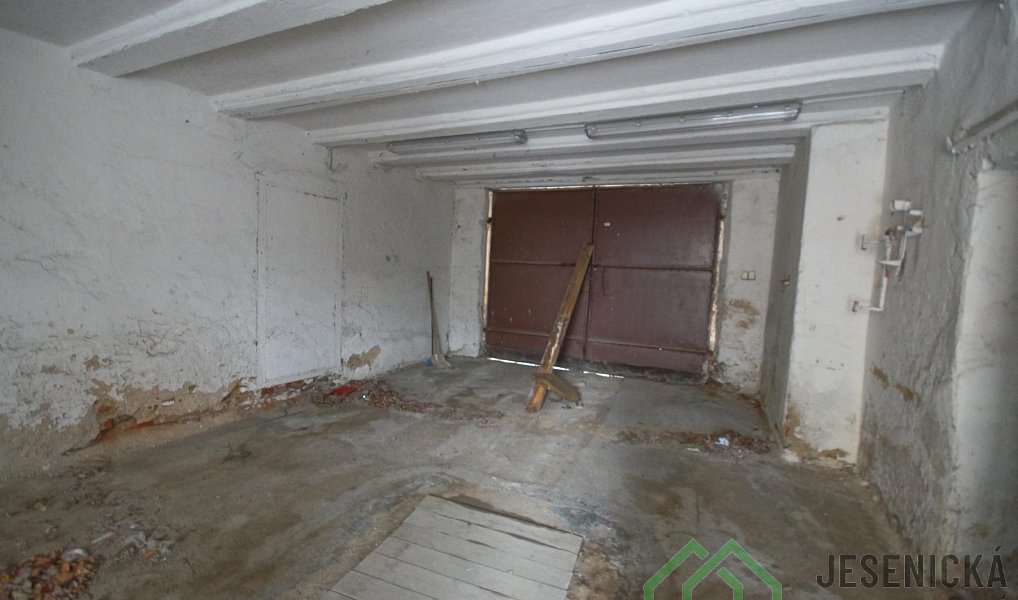 Prodej garáže ve městě Javorník, Javorník – náhled fotky 3