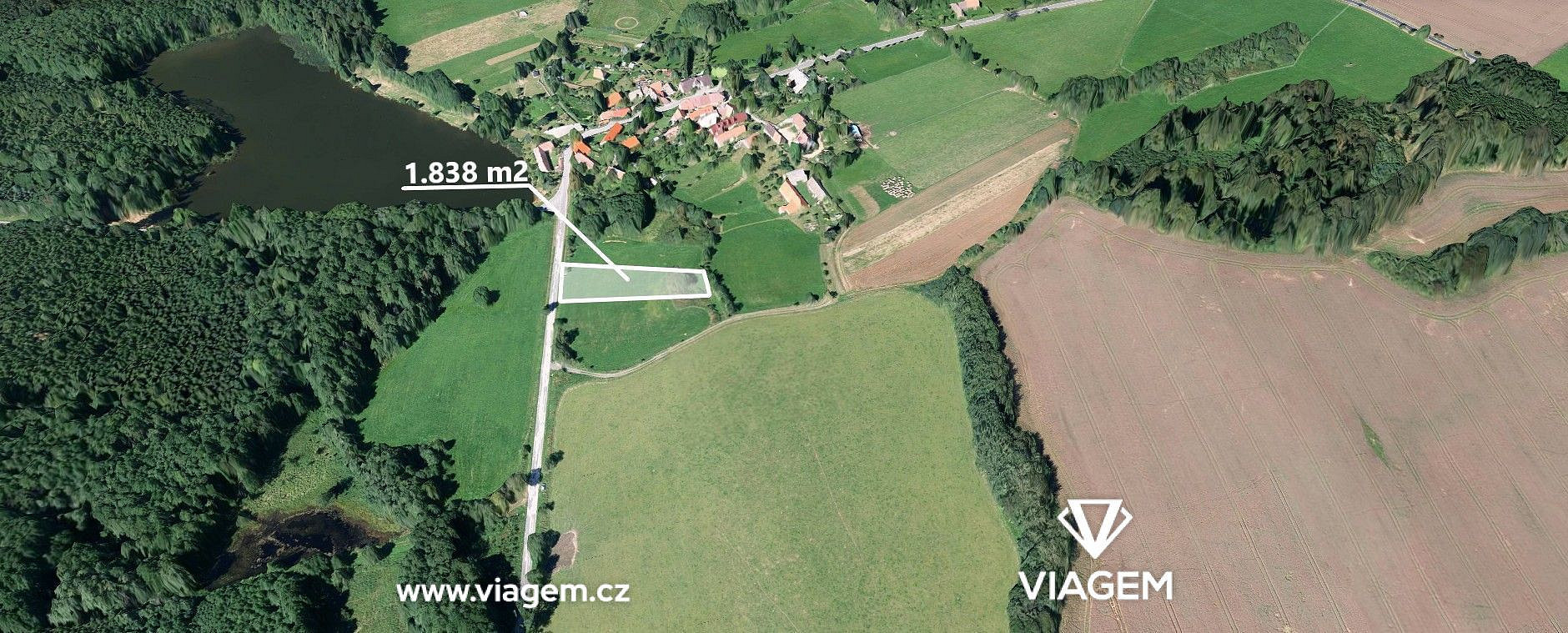 Prodej stavebního pozemku 1 838 m²