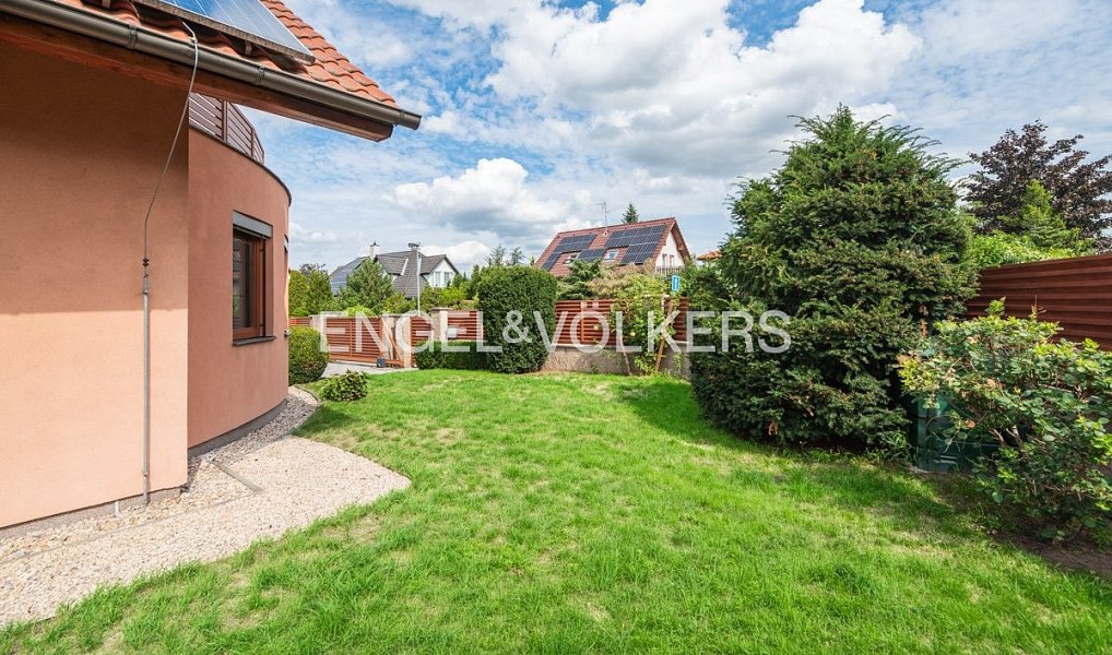 Prodej domu 270 m² s pozemkem 822 m², Praha – náhled fotky 20