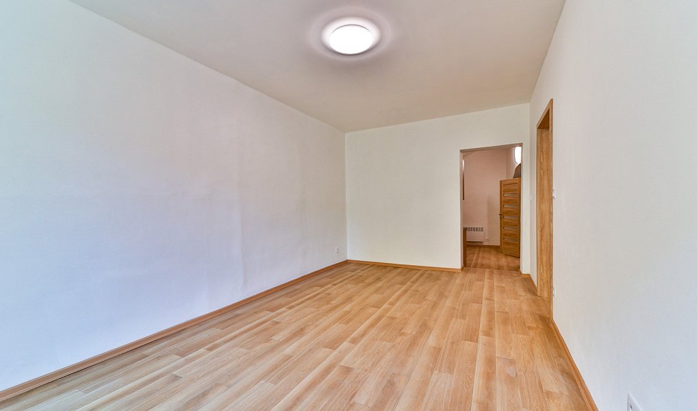 Pronájem bytu 4+kk 73 m², Jihlava – náhled fotky 2