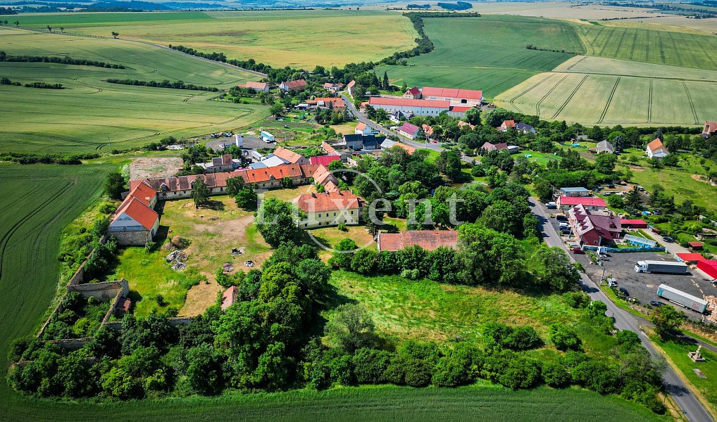Prodej ubytovacího objektu 3 000 m², Žatec – náhled fotky 3