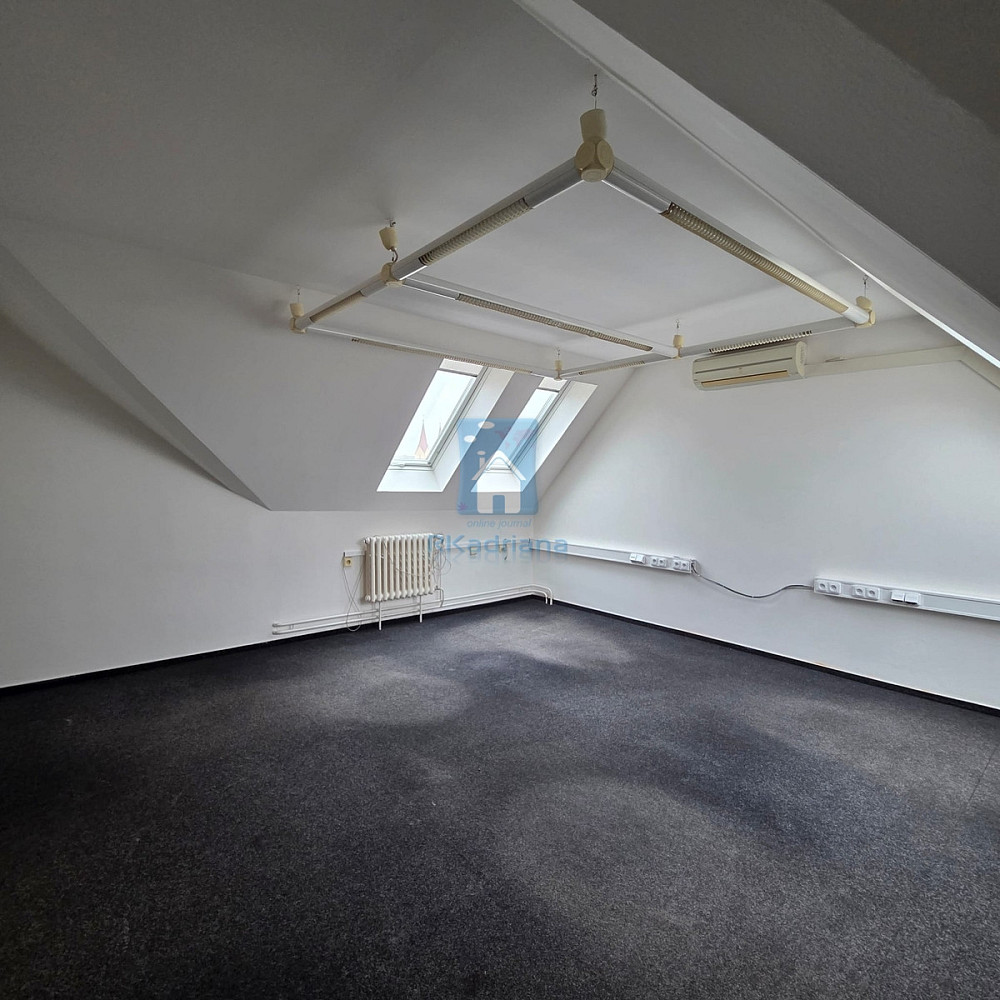 Pronájem kanceláře 104 m² – fotografie 5