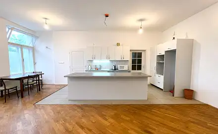 Prodej domu 302 m² s pozemkem 1 071 m², Lázně Bělohrad - Lány, okres Jičín