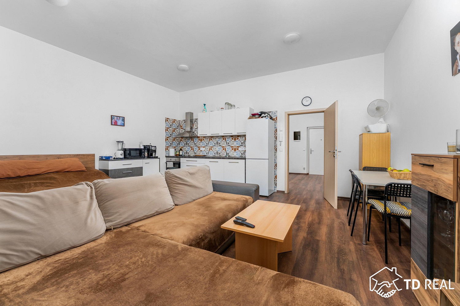 Prodej bytu 1+kk 47 m² – fotografie 3