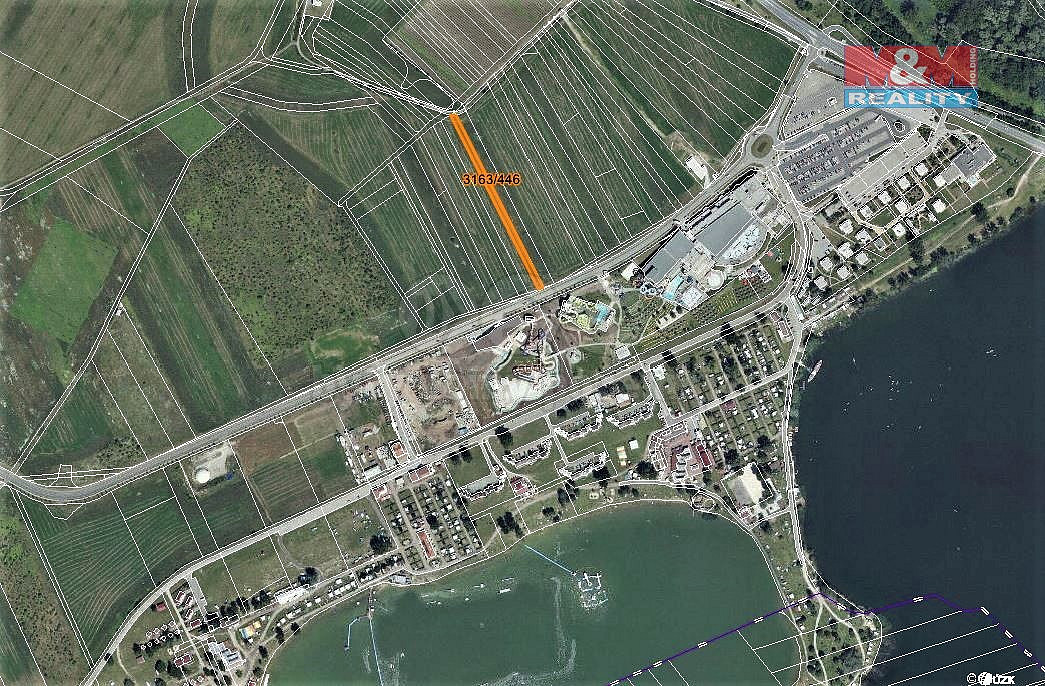 Prodej zahrady 1 734 m²