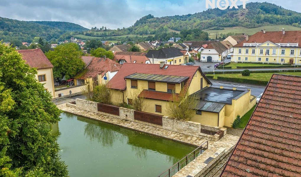 Prodej restaurace 416 m², Tetín – náhled fotky 2