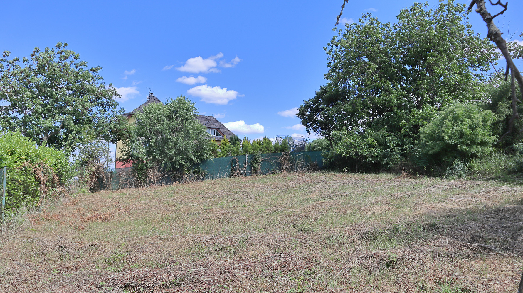 Prodej stavebního pozemku 2 358 m² – fotografie 5