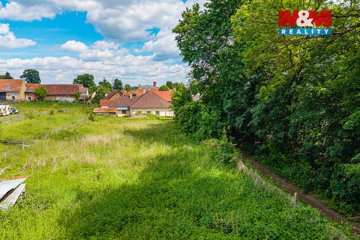 Prodej stavebního pozemku 1 850 m² — photo 4