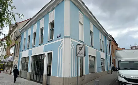 Pronájem obchodních prostor 121 m², Komenského, Kladno