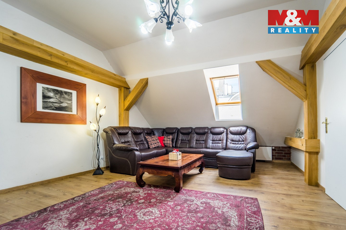 Pronájem bytu 4+kk 102 m² – fotografie 2