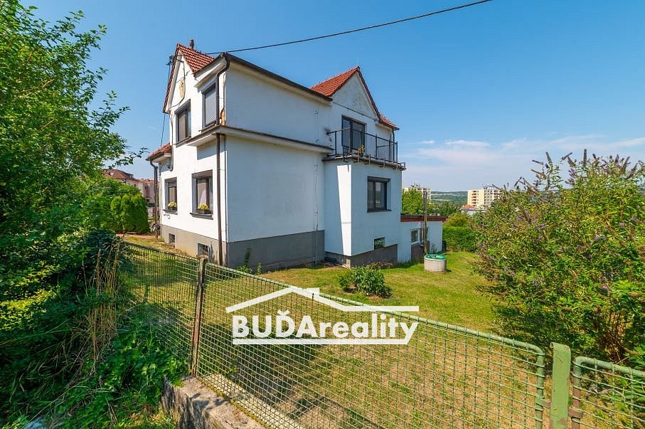 Prodej domu 249 m² s pozemkem 663 m²