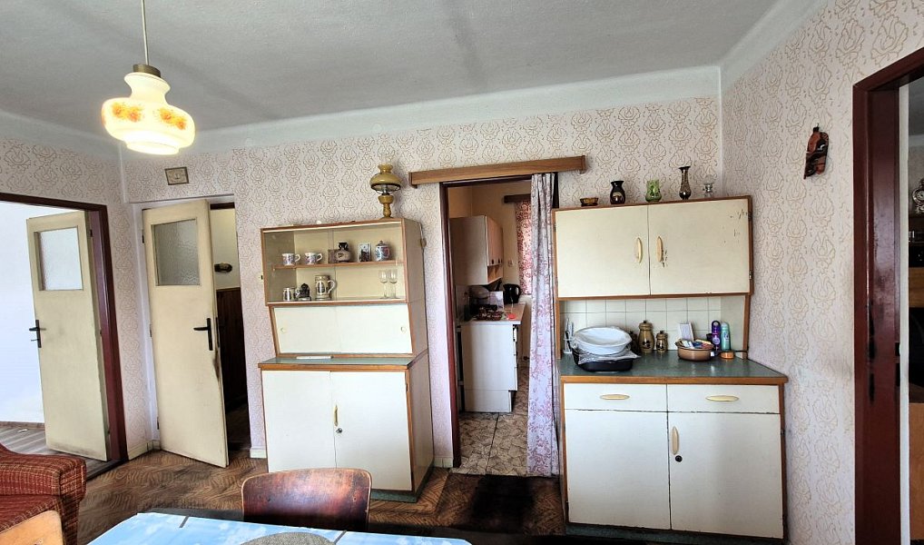 Prodej domu 239 m² s pozemkem 1 451 m², Zalužany – náhled fotky 10