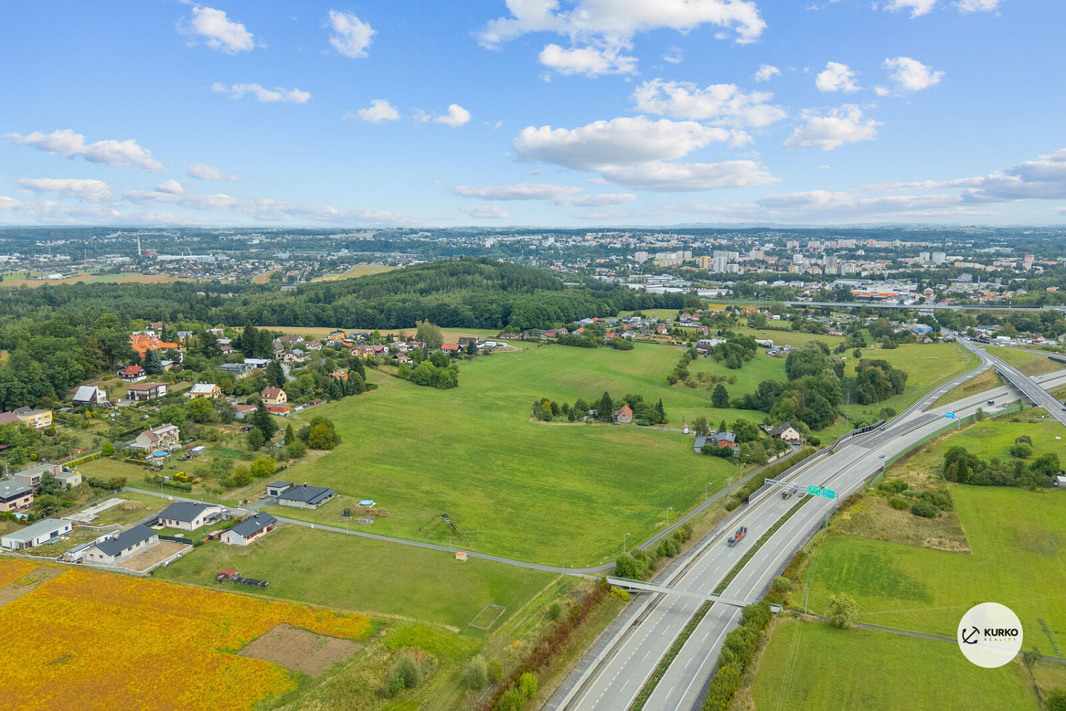 Prodej stavebního pozemku 1 939 m² – fotografie 5