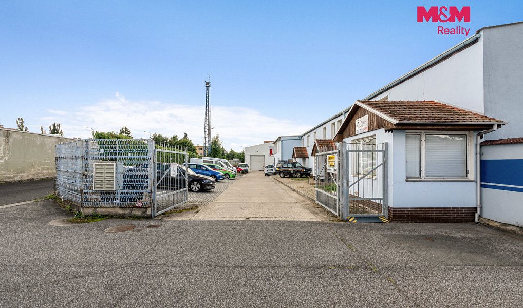 Prodej výrobních prostor 2 882 m², Štětí – náhled fotky 7