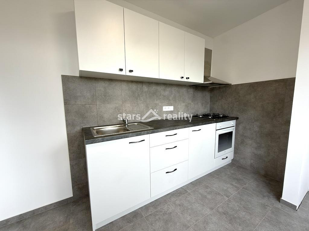 Pronájem bytu 2+1 56 m² – fotografie 3