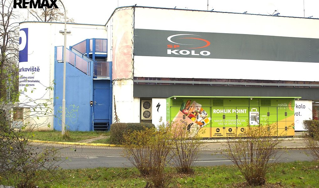 Kryté garážové stání, Praha – náhled fotky 9