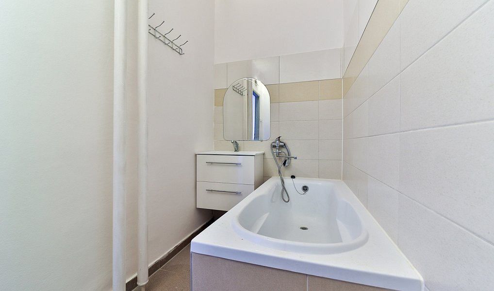 Pronájem bytu 2+1 56 m², Habartov – náhled fotky 12