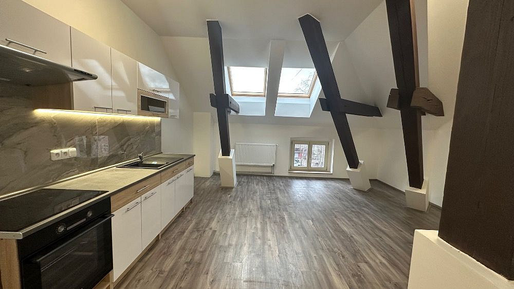 Pronájem bytu 2+kk 64 m²