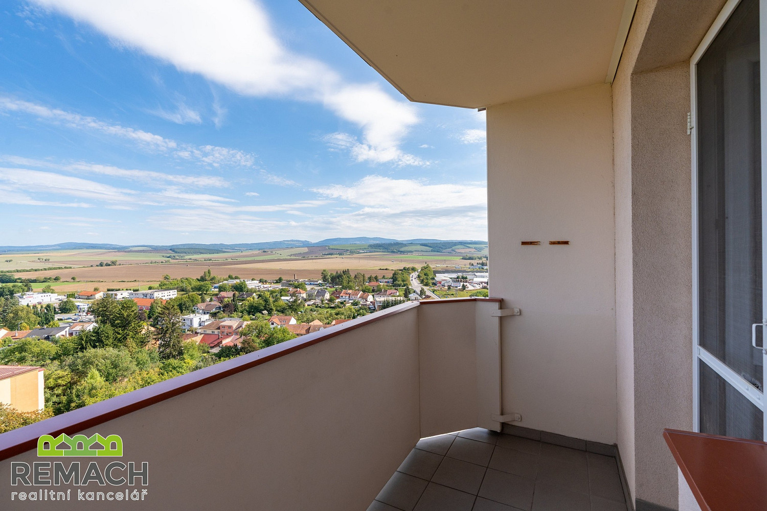Pronájem bytu 2+1 55 m² – fotografie 4