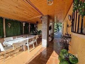 Prodej domu 400 m² s pozemkem 650 m²
