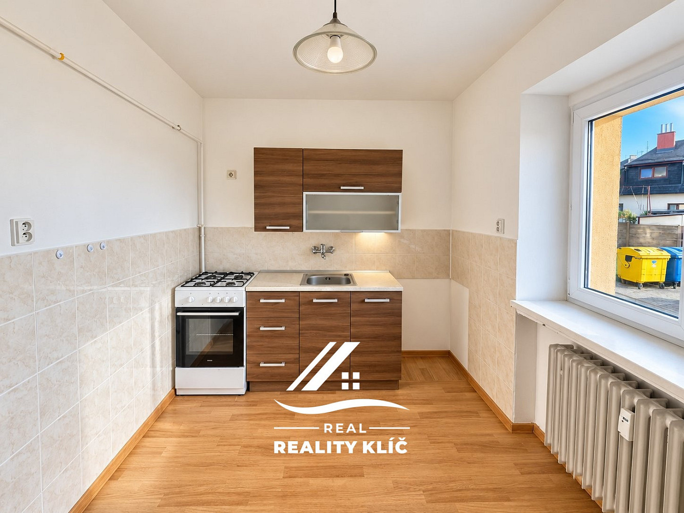 Pronájem bytu 1+1 28 m² – fotografie 2