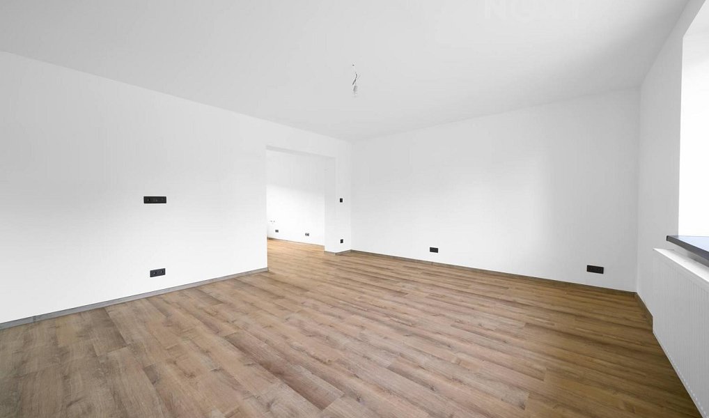 Prodej domu 164 m² s pozemkem 375 m², Srch – náhled fotky 20