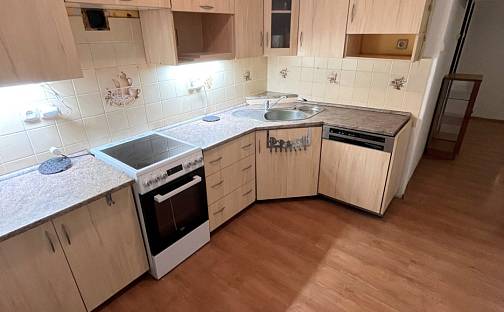 Pronájem bytu 4+1 102 m², Velvary, okres Kladno