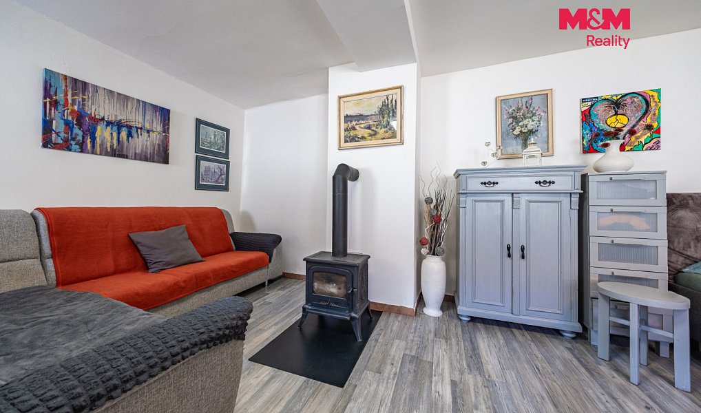 Prodej domu 108 m² s pozemkem 438 m², Bobnice – náhled fotky 4