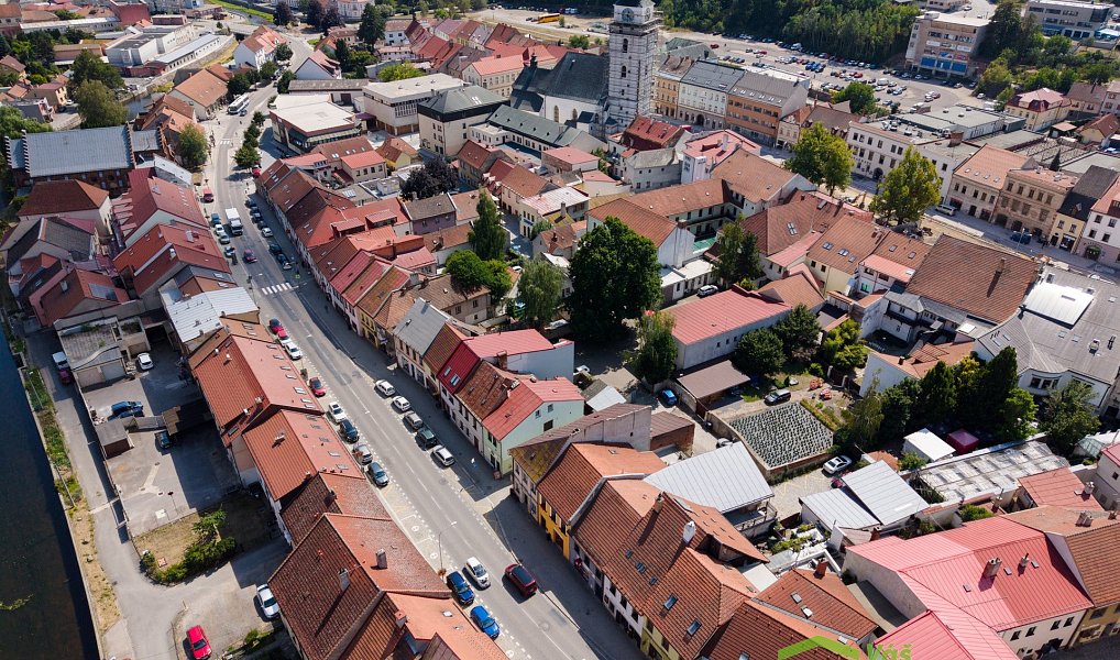 Prodej domu 222 m² s pozemkem 135 m², Velké Meziříčí – náhled fotky 28