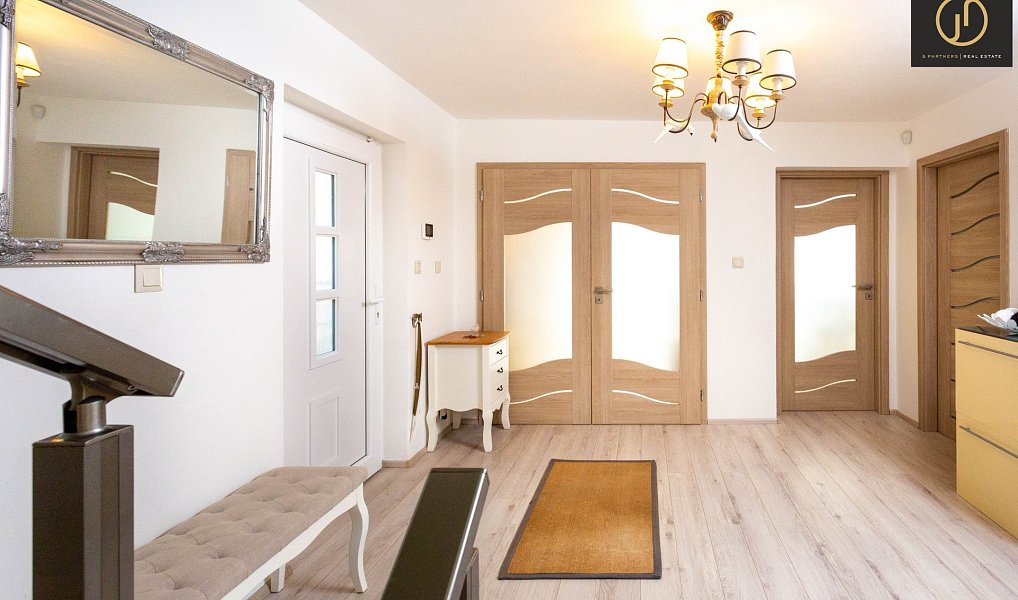 Prodej domu 350 m² s pozemkem 1 037 m², Karlovy Vary – náhled fotky 25