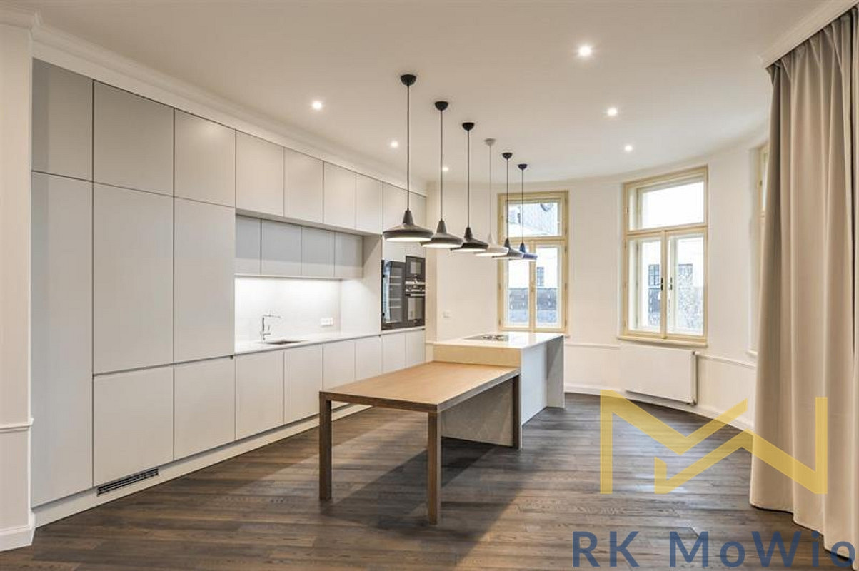 Pronájem bytu 4+kk 167 m²