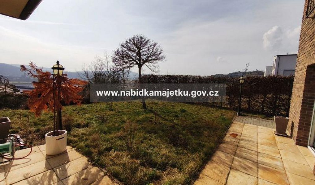 Prodej domu 265 m² s pozemkem 1 080 m², Králův Dvůr – náhled fotky 10
