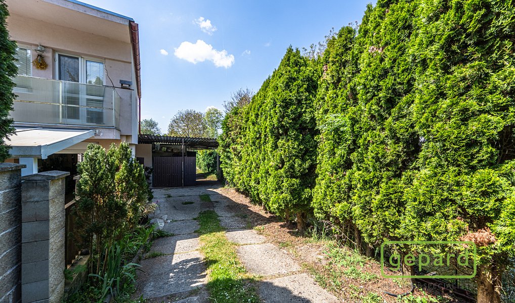 Prodej stavebního pozemku 4 855 m², Praha – náhled fotky 4