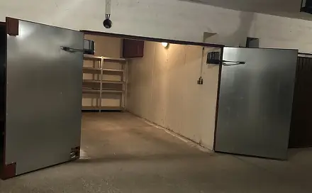 Nabízíme k pronájmu podzemní garáž (17,30m2) , na ul. Dašická 1768, Pardubice, Dašická, Pardubice - Bílé Předměstí