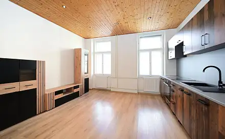 Pronájem bytu 4+kk 100 m²